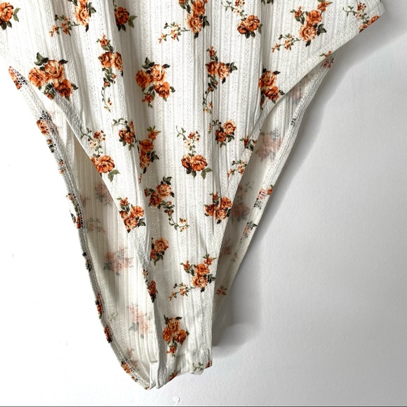 SHEIN Ribbed Floral White High Waisted Bodysuit - Picture 3 of 7